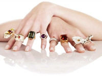 Ý nghĩa đeo nhẫn trên 5 ngón tay đầy đủ và chính xác