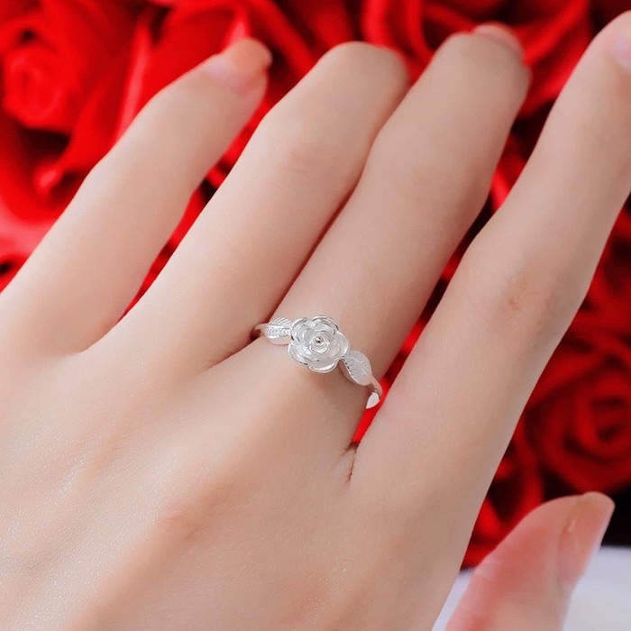 Nhẫn nữ hoa hồng NNU005