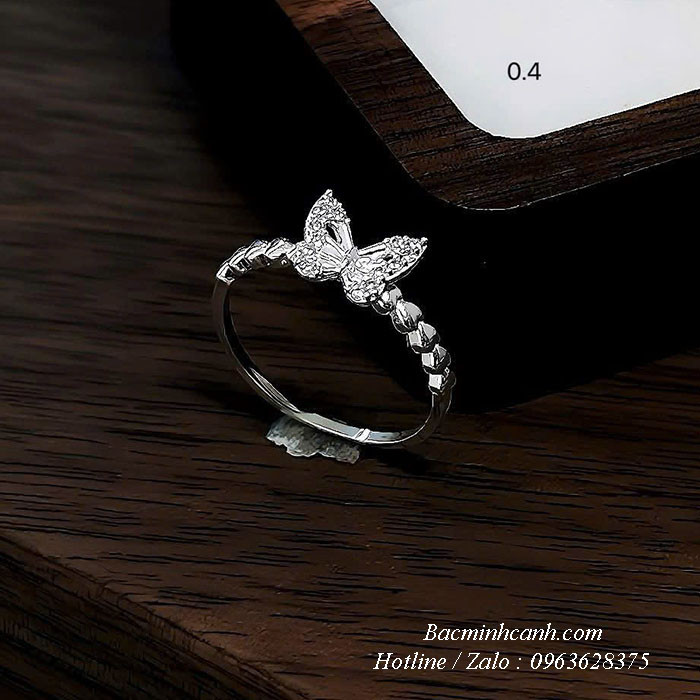 Nhẫn nữ hình cánh bướm NNU040