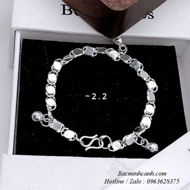 lac-bac-mat-meo-cho-be-2403-380x380  