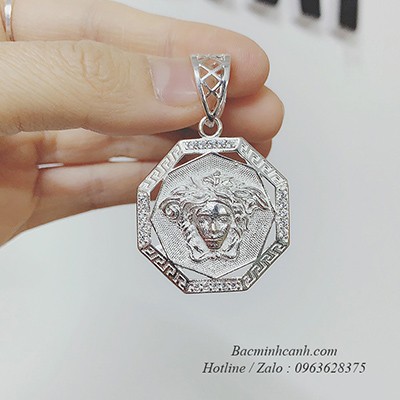 Mặt dây chuyền Versace bằng bạc MN027