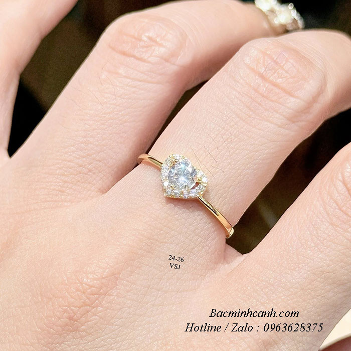 Nhẫn vàng 10k hình trái tim đính đá NNU123