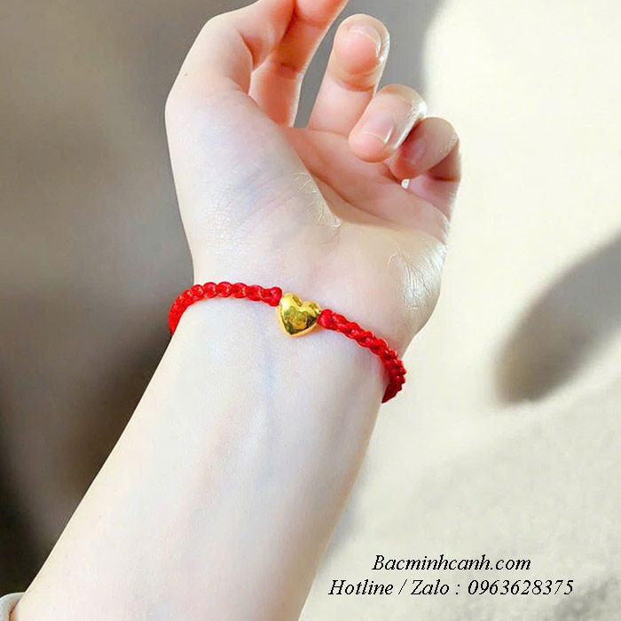 Vòng tay chỉ đỏ trái tim vàng 10K LTNU162