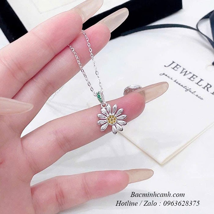 Dây chuyền hoa cúc họa mi khuyết cánh DCNU248 day-chuyen-bac-hoa-cuc-hoa-mi-khuyet-canh-dcnu248-2707-1