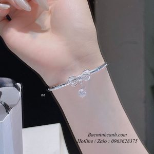 vong-tay-bac-nu-no-treo-cau-da-ltnu048-1-300x300  