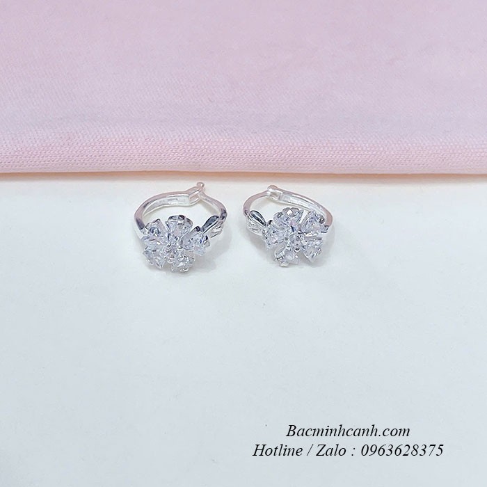Bông tai bạc trẻ em hoa bấm BT356