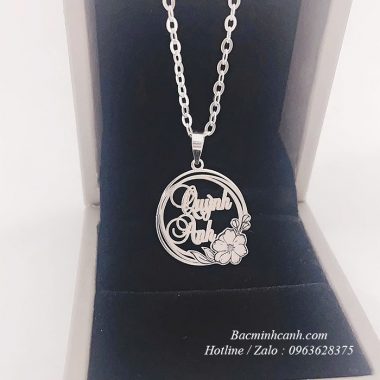 Dây chuyền khắc tên liền con giáp cho bé TE384 day-chuyen-bac-hinh-hoa-khac-ten-cho-be-gai-2-380x380