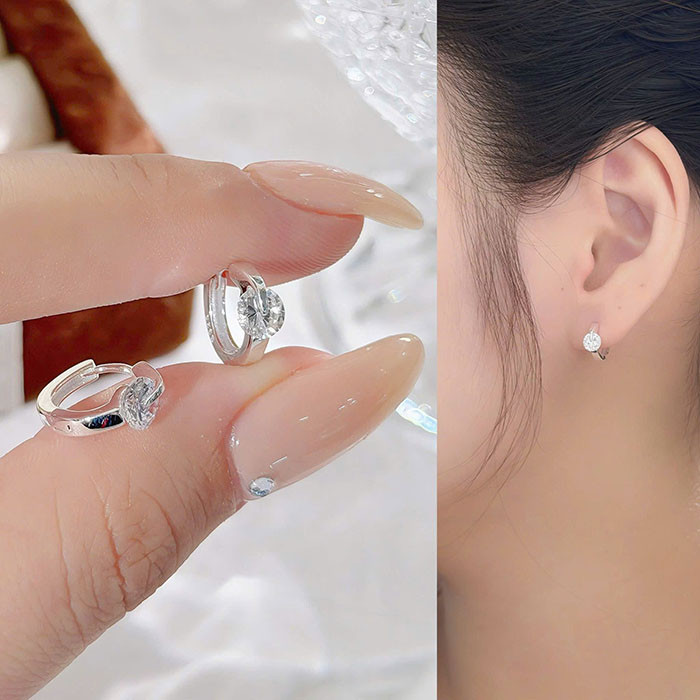 Bông tai bạc khóa bấm đá tròn BT404