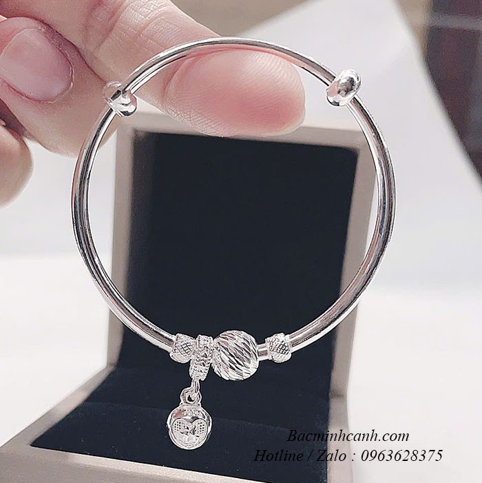 Vòng bạc trẻ em chuông chữ phúc TE472