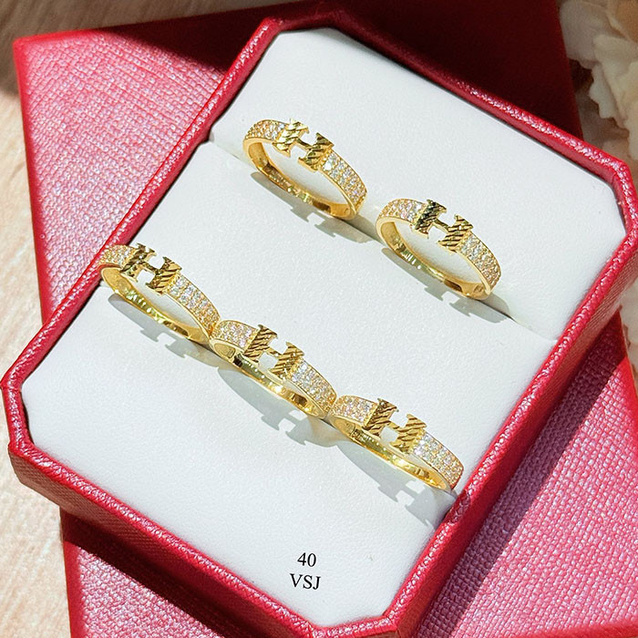 Nhẫn nữ vàng 10k chữ H đính đá NNU248
