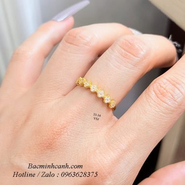 Nhẫn cỏ 4 lá vàng 10k NNU211 nhan-nu-vang-tay-10k-chuoi-co-4-la-nnu263-2-380x380