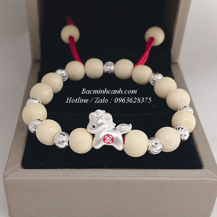 Vòng Dâu Tằm Charm Con Ngựa Mix Bi Bạc Cho Bé Sinh Năm 2026 VDT031