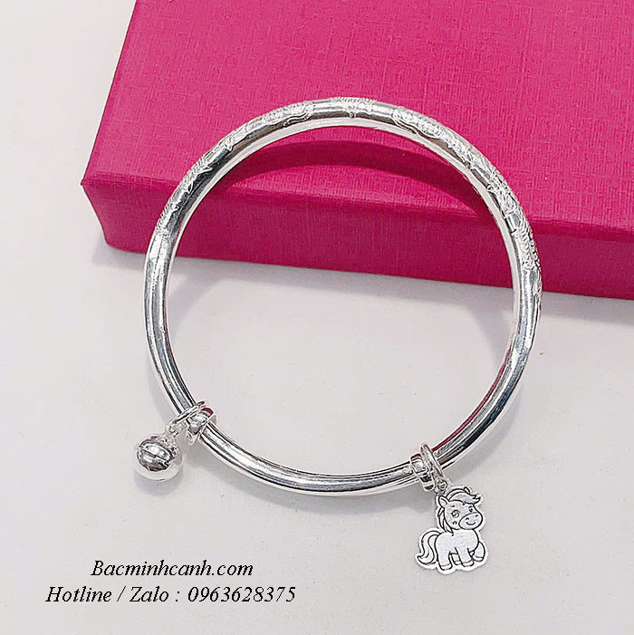 Kiềng tay chân bạc con Ngựa cho bé yêu TE479